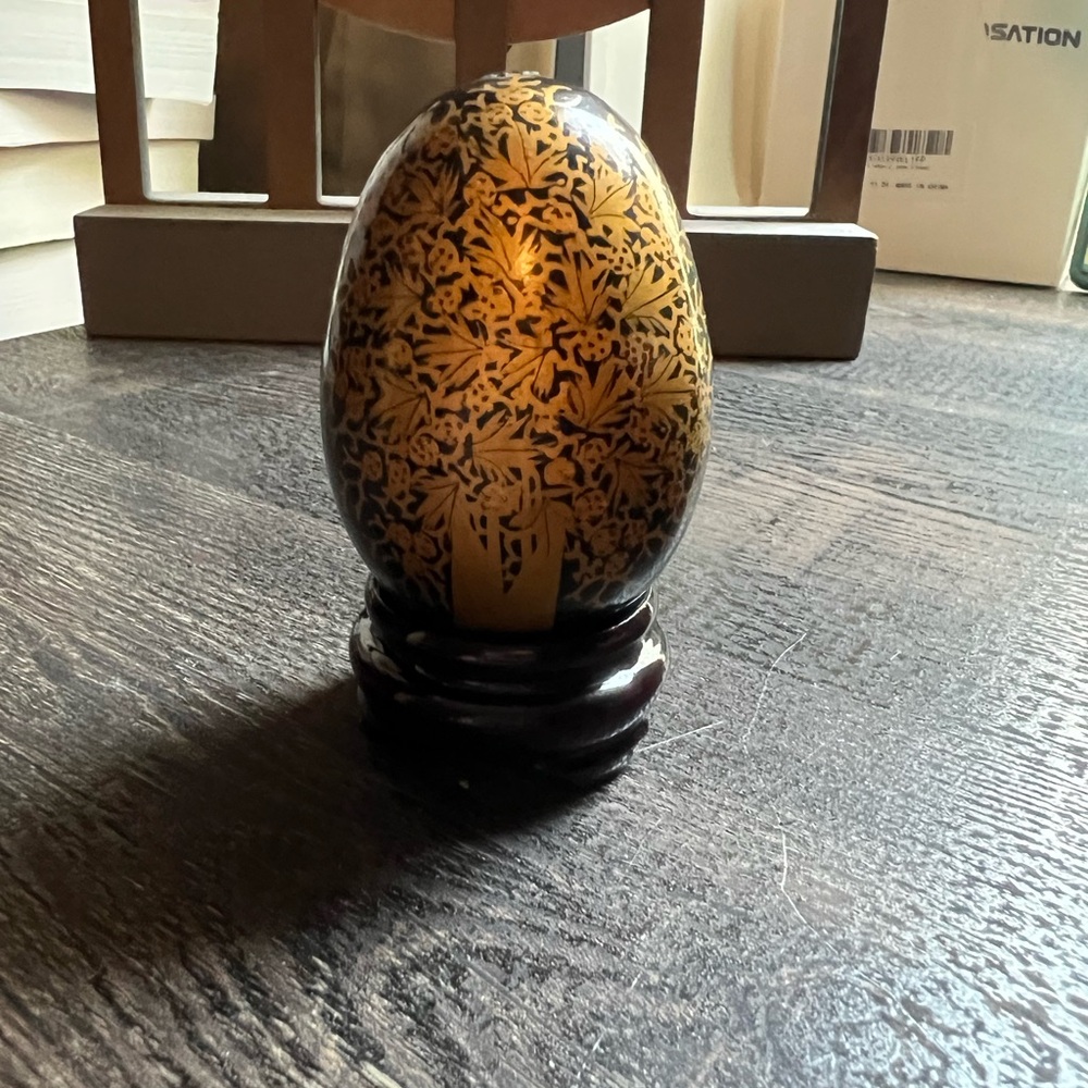 Vintage Kashmir Lacquered Hand Painted Wooden egg
